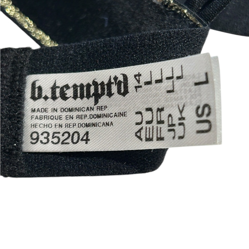 Pretty b.tempt’d Lace Bralette in black with light padding in beige - Picture 9 of 11